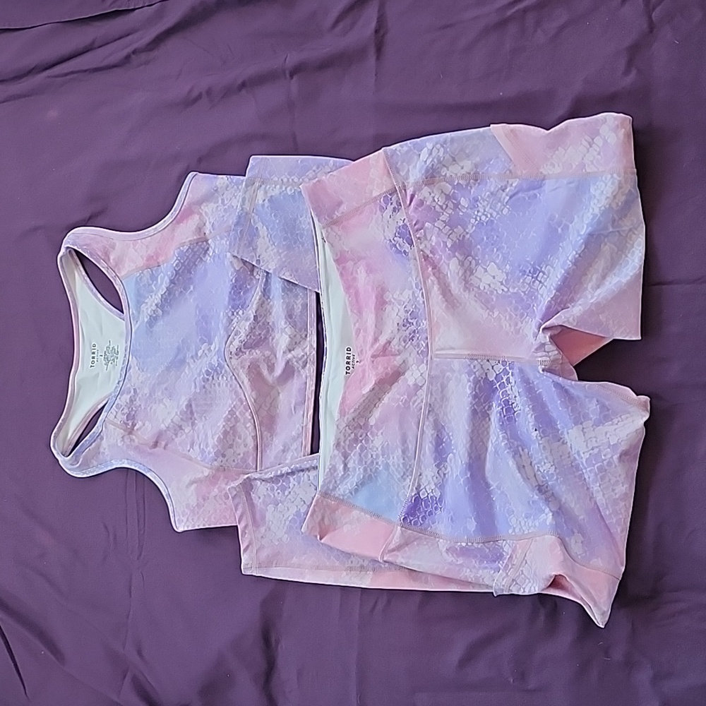 Torrid leggings and longline bra set